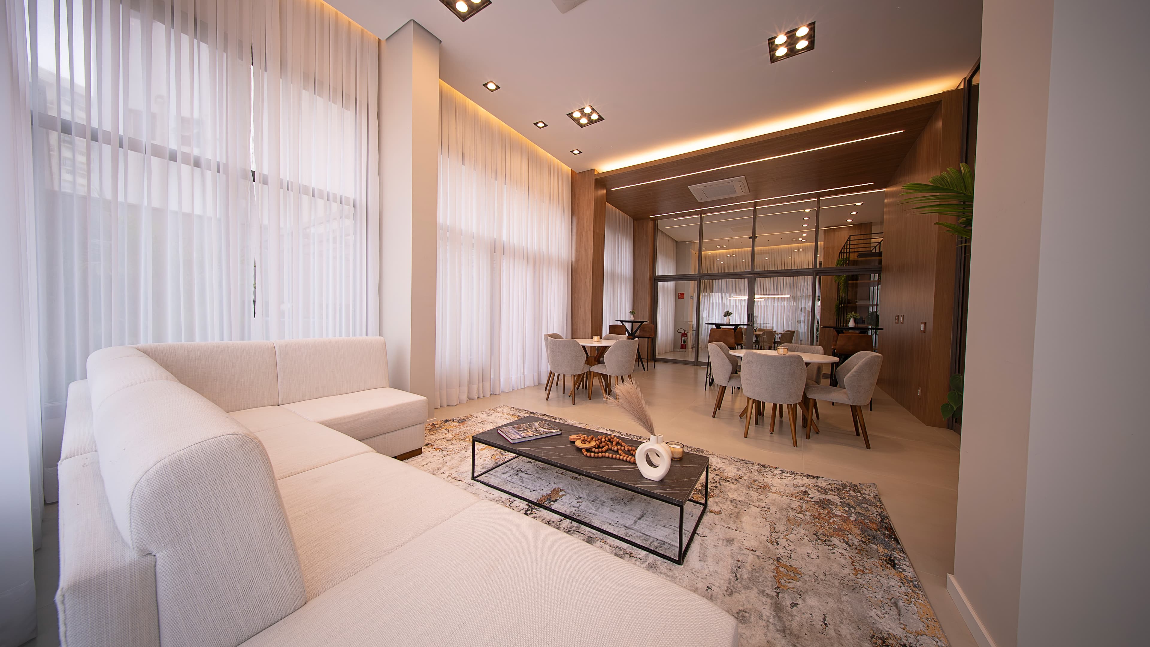 Edifício Sinésio - Apartamentos de 1 e 2 dormitórios — foto 3
